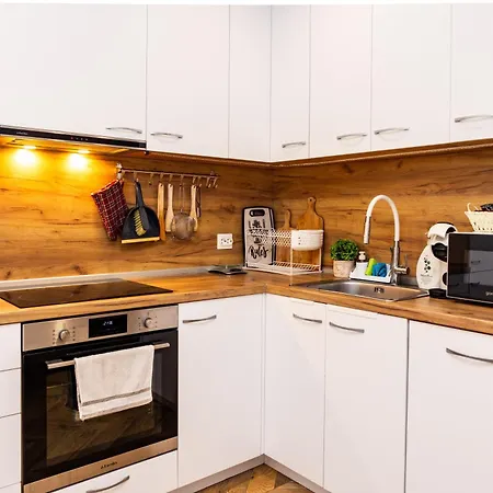 Malevitsa малевица * Rel'ovo