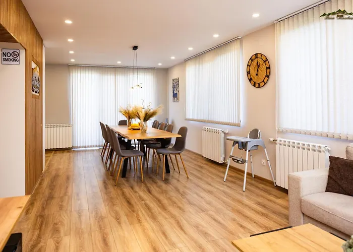 빌라 Malevitsa малевица *