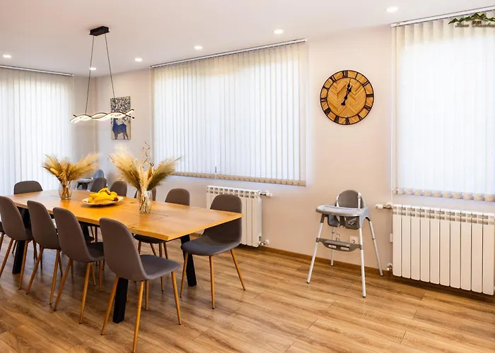 빌라 Malevitsa малевица *